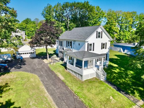 141 Washington St, Groveland, MA, 01834-1041 | Card Image