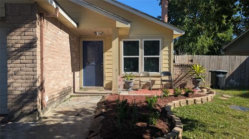 10027 Towne Mist Dr, Sugar Land, TX, 77498-1467 | Card Image