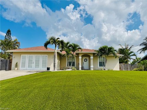 1221 Granada Blvd, NAPLES, FL, 34103-3205 | Card Image