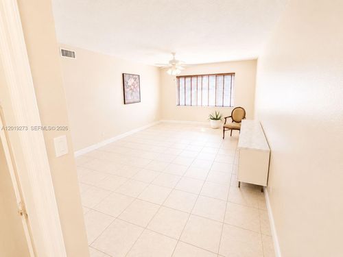 508-5800 Ne 22nd Way, Fort Lauderdale, FL, 33308-2653 | Card Image
