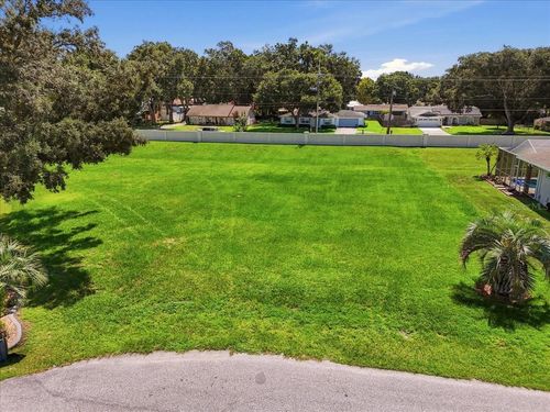 235 Sparkling Ct, AUBURNDALE, FL, 33823-9285 | Card Image