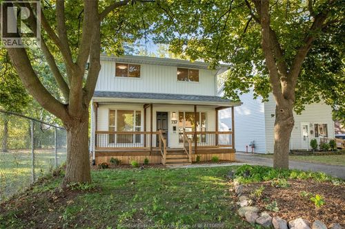 737 Charles St, Windsor, ON, N8X3G7 | Card Image