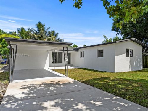3651 Sw 40th Ave, West Park, FL, 33023-6221 | Card Image