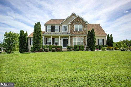 12413 Summit Vista Dr, MERCERSBURG, PA, 17236-8466 | Card Image