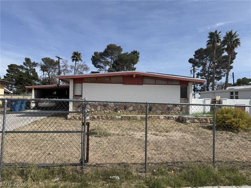 2301 Chapman Dr, Las Vegas, NV, 89104-3410 | Card Image