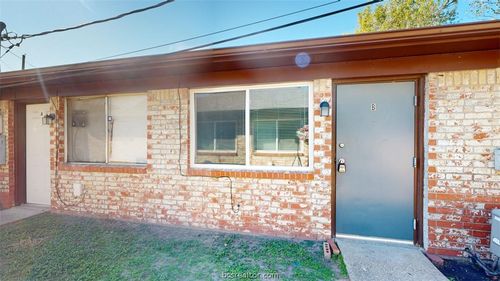 b-208 Lynn Dr, Bryan, TX, 77801-3343 | Card Image