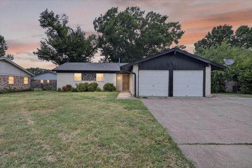 5202 Cloyce Ct, North Richland Hills, TX, 76180 | Card Image