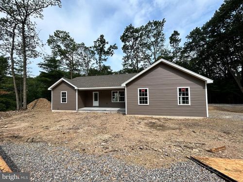 2591 Wagonwheel Dr, AUBURN, PA, 17922 | Card Image