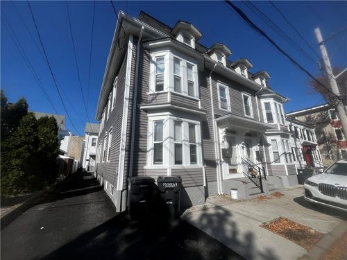 3-45 Kenyon St, Providence, RI, 02903-5405 | Card Image