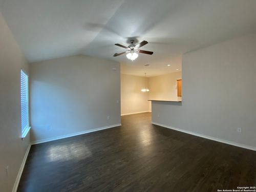 1209 Fig St, Jourdanton, TX, 78026-3004 | Card Image