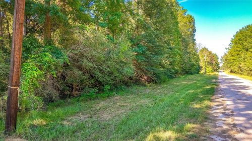 27 Timbergrove, Livingston, TX, 77351 | Card Image