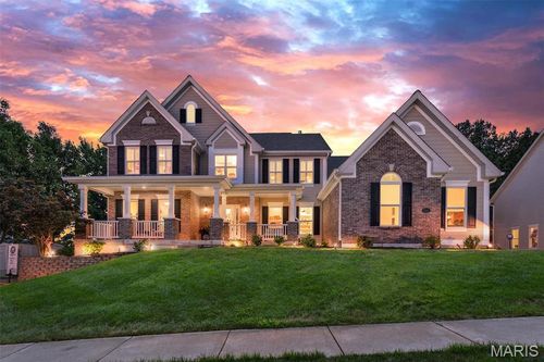 9217 Caddyshack Cir, Saint Louis, MO, 63127-1944 | Card Image