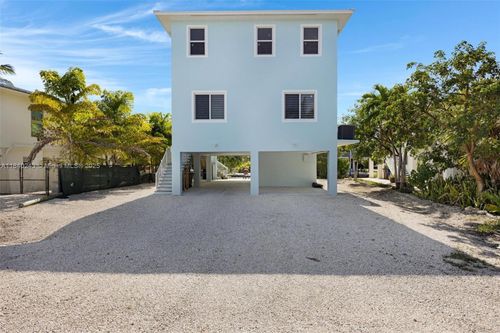 142 Peg Leg Ln, Summerland Key, FL, 33042-4234 | Card Image