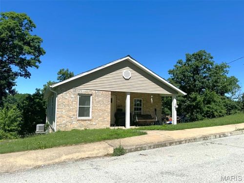 627 Pine St, Hannibal, MO, 63401-3163 | Card Image