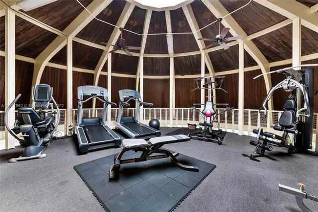 APT-432C - 5300 Ne 24 Th Ter, Condo with 2 bedrooms, 2 bathrooms and null parking in Fort Lauderdale FL | Image 16