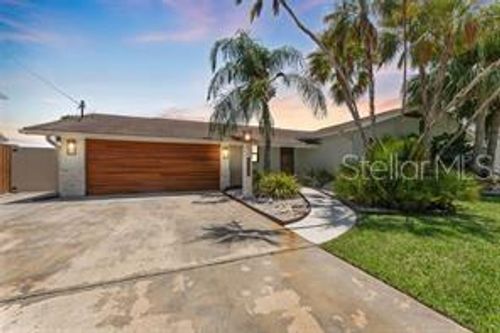 8720 Hickorywood Ln, Tampa, FL, 33615-4418 | Card Image