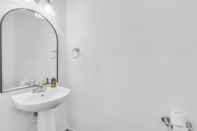 23838 Township Elm St, Townhouse with 2 bedrooms, 3 bathrooms and null parking in Spring TX | Image 12