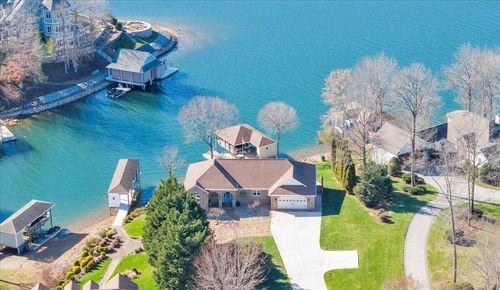 137 Ventnor Ave, Moneta, VA, 24121-5336 | Card Image