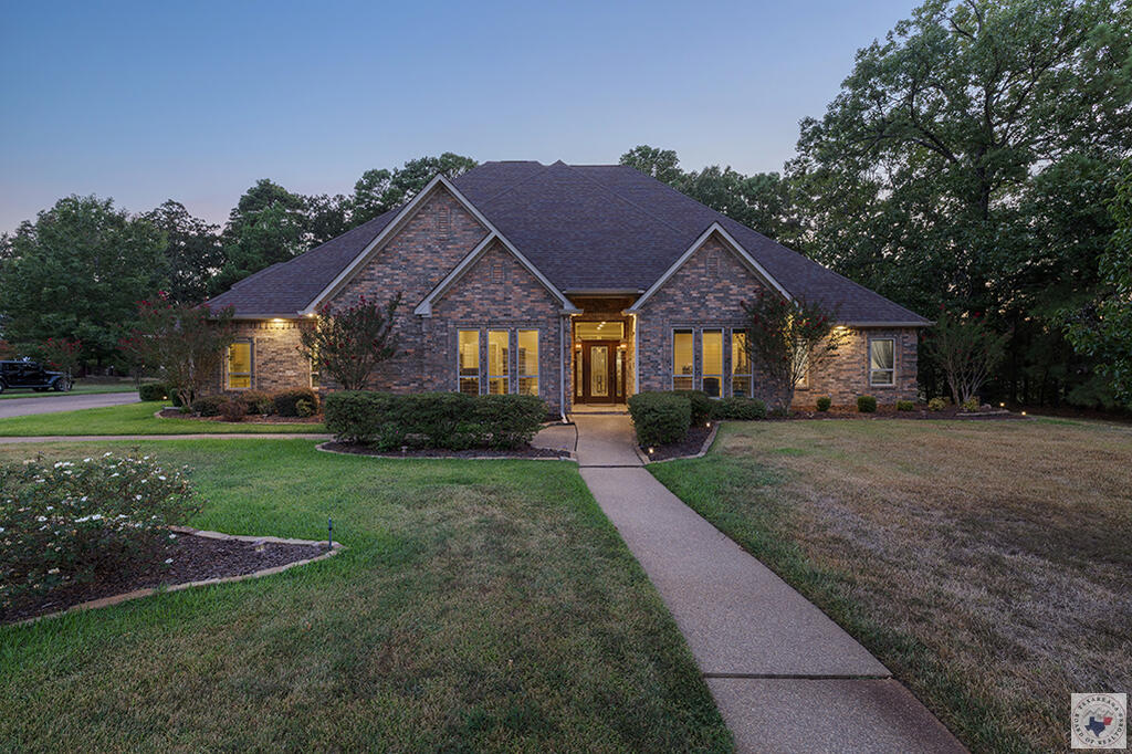 6801 Northern Hills Dr, Pending in Texarkana - eXp Realty