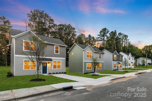 6335 Carver Blvd, Charlotte, NC, 28269-9002 | Card Image