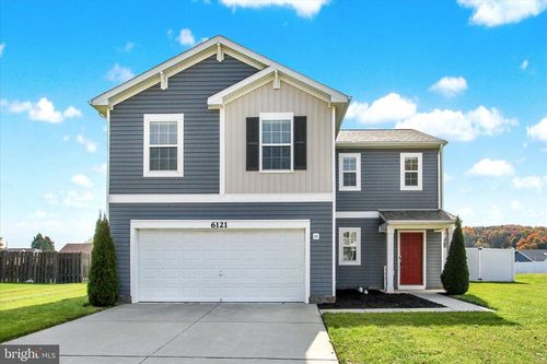 6121 Deborah Dr, SPRING GROVE, PA, 17362-9201 | Card Image