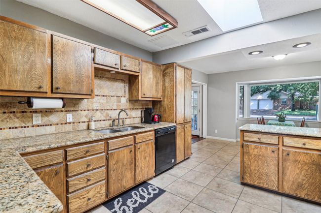236 Cooper Dr, House other with 3 bedrooms, 2 bathrooms and null parking in Hurst TX | Image 11