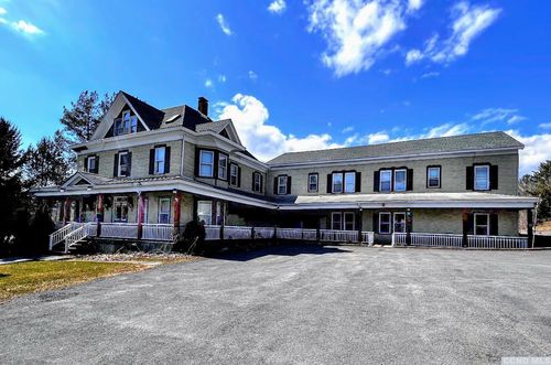 132 S Main St, Tannersville, NY, 12485-7781 | Card Image