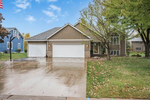 2930 Desoto St, Little Canada, MN, 55117-1164 | Card Image