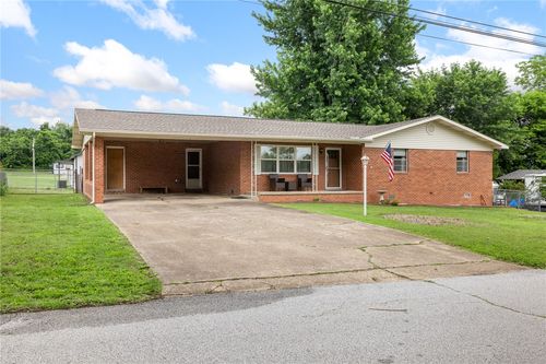 113 Russell Dr, Harrison, AR, 72601-2032 | Card Image