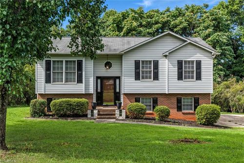 1205 Brookhill Park Dr, Rural Hall, NC, 27045-9637 | Card Image