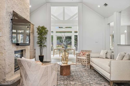 700 Shadow Hl, Horseshoe Bay, TX, 78657-5601 | Card Image