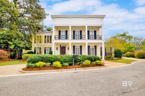 4 Savannah Ct, Mobile, AL, 36608-2358 | Card Image