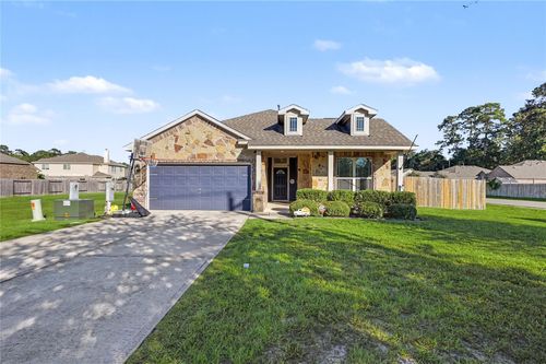 1635 Waukegan Rd, Conroe, TX, 77306-6785 | Card Image