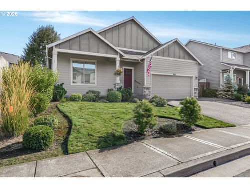 955 Julie Ln, Molalla, OR, 97038-8844 | Card Image