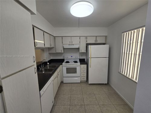 apt-109-3-8750 Royal Palm Blvd, Coral Springs, FL, 33065-5822 | Card Image