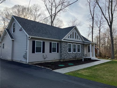 20 Little Rest Rd, Kingston, RI, 02881-1621 | Card Image