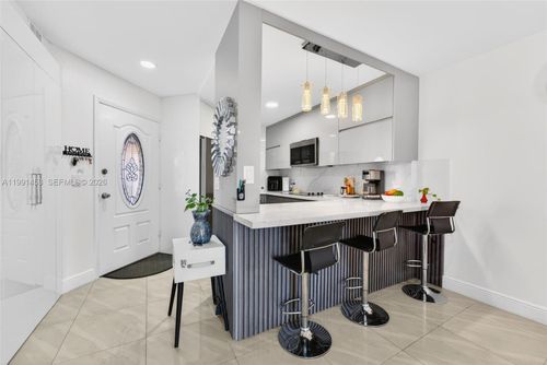 412-1750 W 46th St, Hialeah, FL, 33012 | Card Image