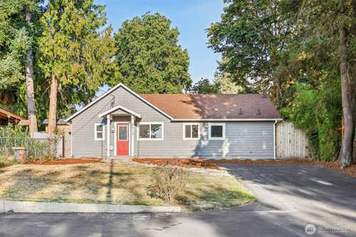 8015 Yakima Ave, Tacoma, WA, 98408-4102 | Card Image