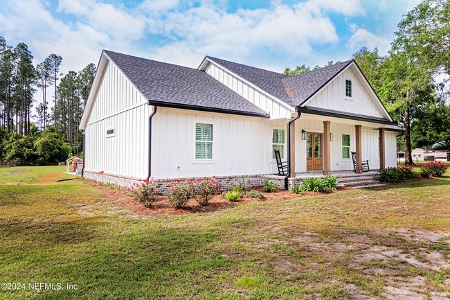 7052 Cottontail Ln, House other with 4 bedrooms, 3 bathrooms and null parking in GLEN ST. MARY FL | Image 6