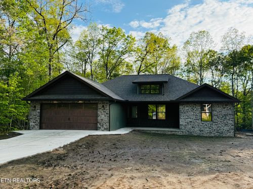 710 Westchester Dr, Crossville, TN, 38558-7407 | Card Image