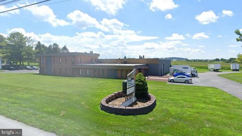 1185 Division Hwy, EPHRATA, PA, 17522-8840 | Card Image