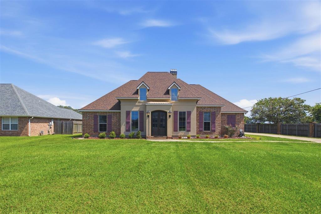 Residential in Jennings