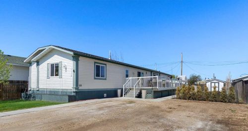 10206 98 Avenue, Bezanson, AB, T0H3C0 | Card Image