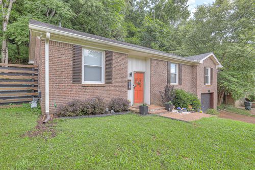 557 Holt Valley Rd, Nashville, TN, 37221-1601 | Card Image