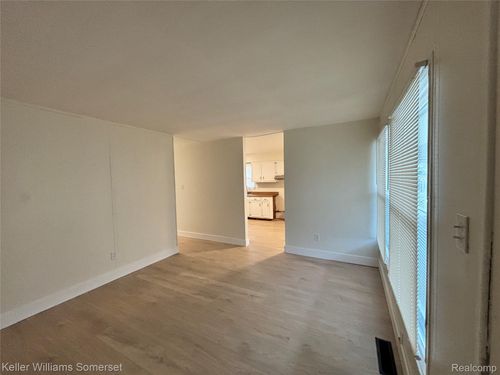 20436 Washburn St, Detroit, MI, 48221-1024 | Card Image