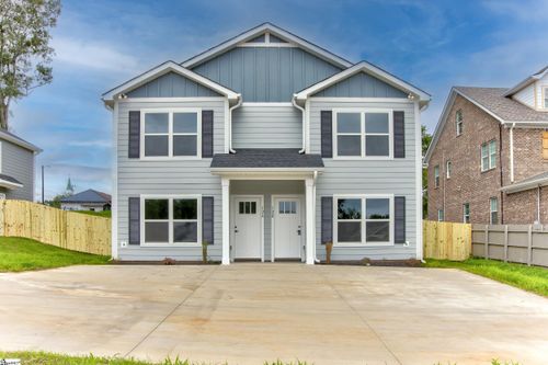 12 Catawba Ave, Greenville, SC, 29611-3611 | Card Image