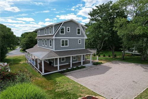 61 Slope Ave, South Kingstown, RI, 02879-6304 | Card Image