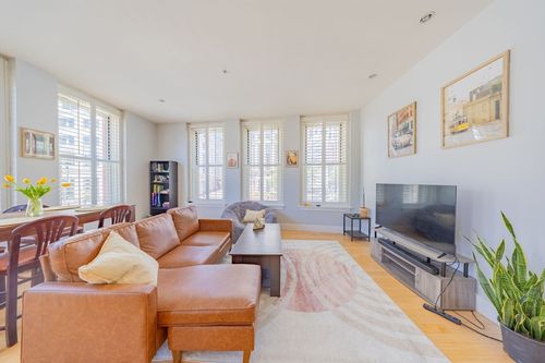 l212-70 Lincoln St., Boston, MA, 02111 | Card Image