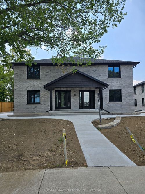 101-102-70 Queen St, Brussels, ON, N0G1H0 | Card Image