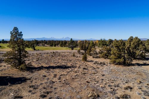 lot-187-22923 Canyon View Loop, Bend, OR, 97701-0122 | Card Image